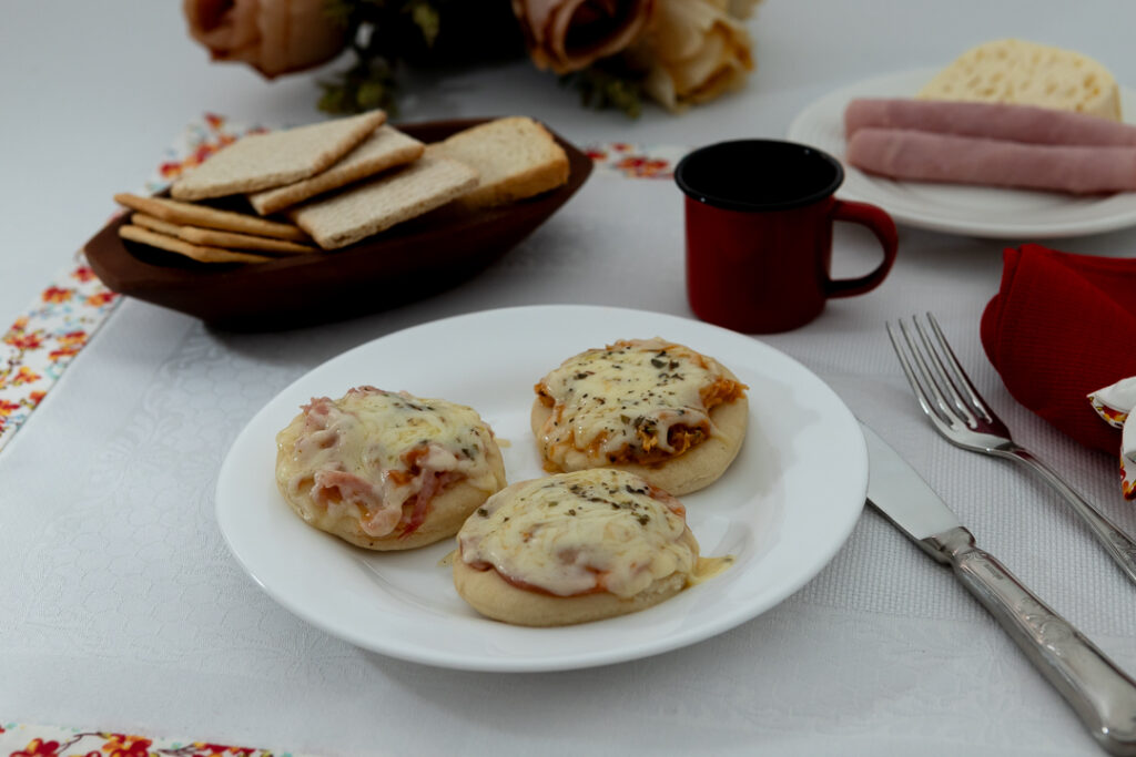mini pizza brotinho congelados mineiro BH Betim